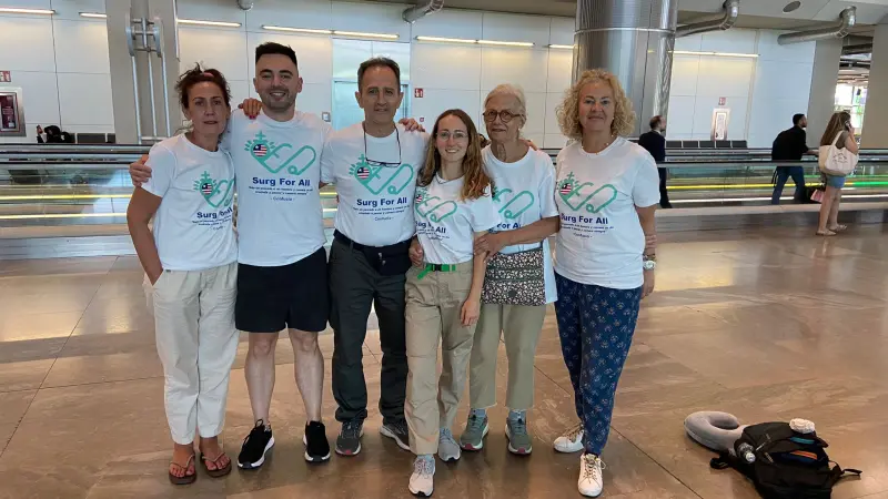 Parte del equipo reunido en Barajas