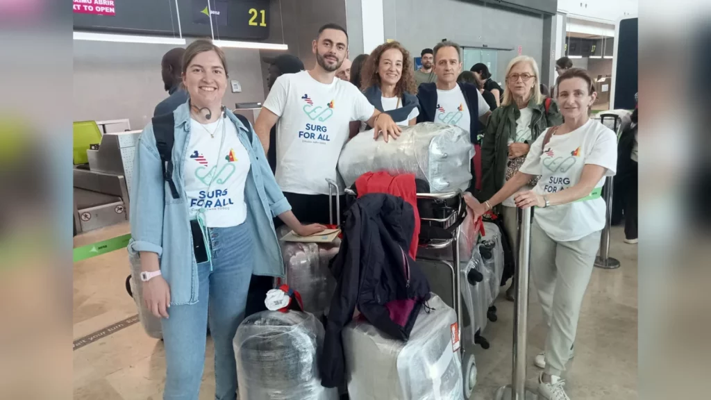 Salida del equipo de Surg For All a Camerún desde Valencia