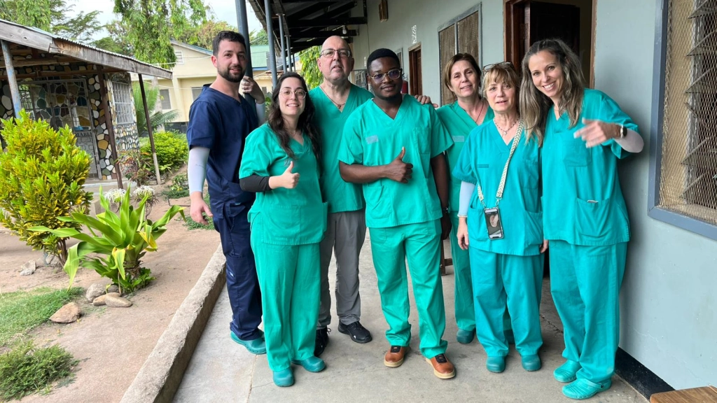 Equipo en St. Mary's Kibara Hospital