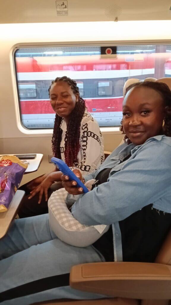 Anne-Mary, médico, y Mariama, enfermera se forman en Valencia desde marzo a junio 2026