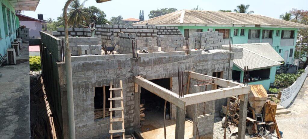 La construcción del servicio de urología del St. Joseph avanza